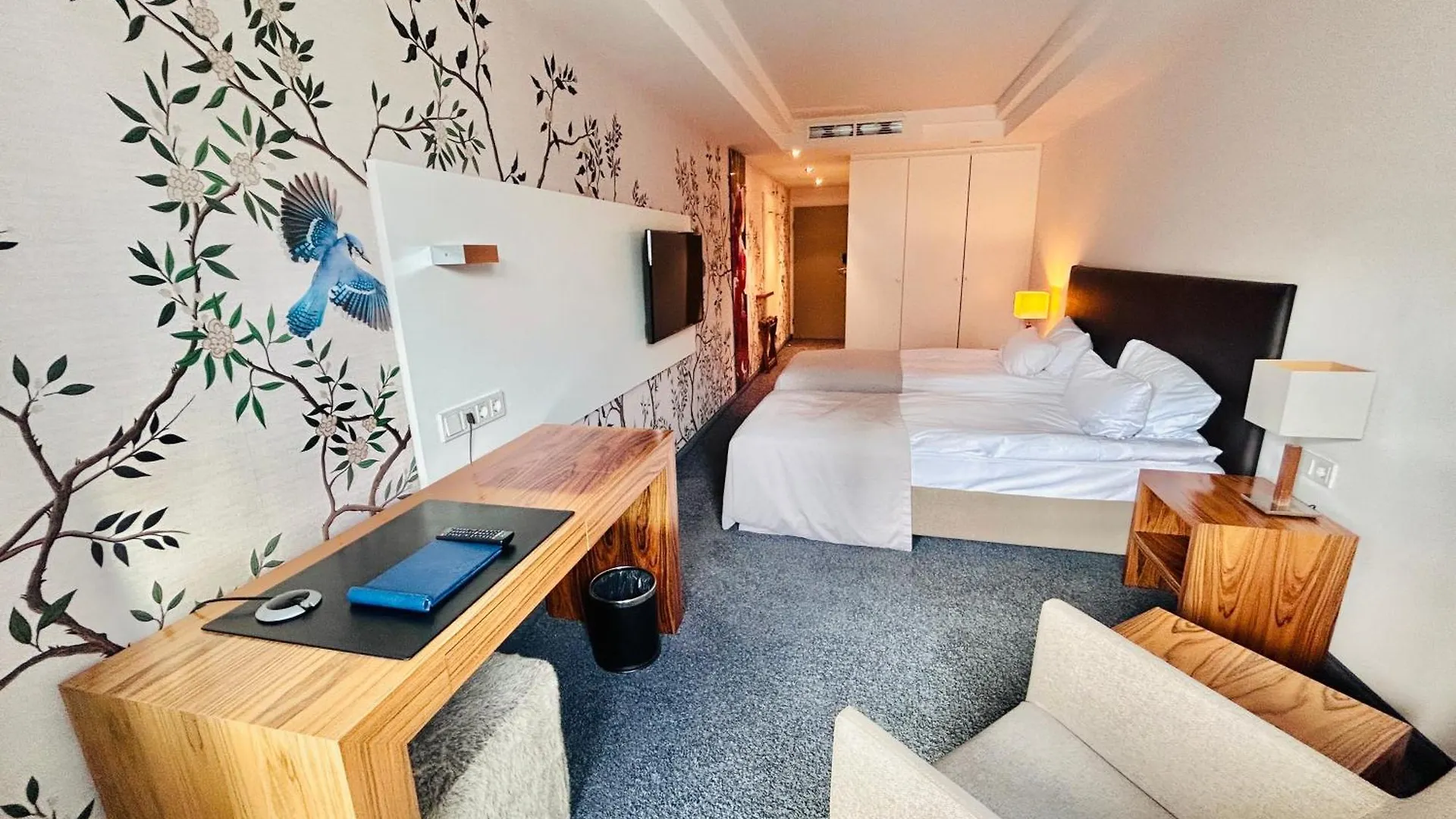 ****  Hotel Erzgiesserei Europe Мюнхен Германия